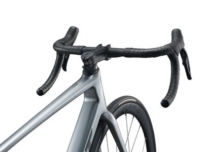 Giant TCR Advanced Pro 1 Di2 click to zoom image