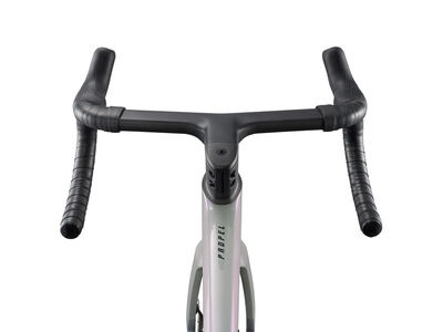 Giant Propel Advanced Pro-DA click to zoom image