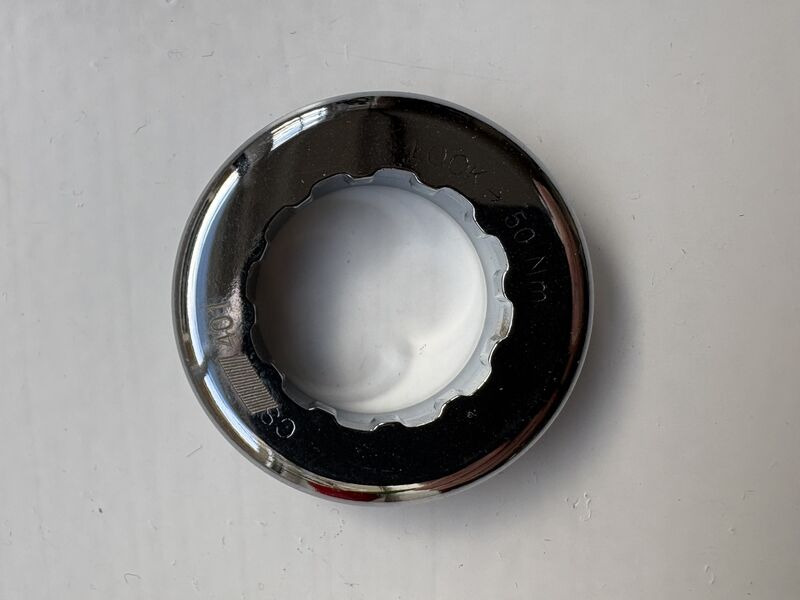 Campagnolo Lockring 12T - 9-10 Speed Freehubs 27x1 click to zoom image